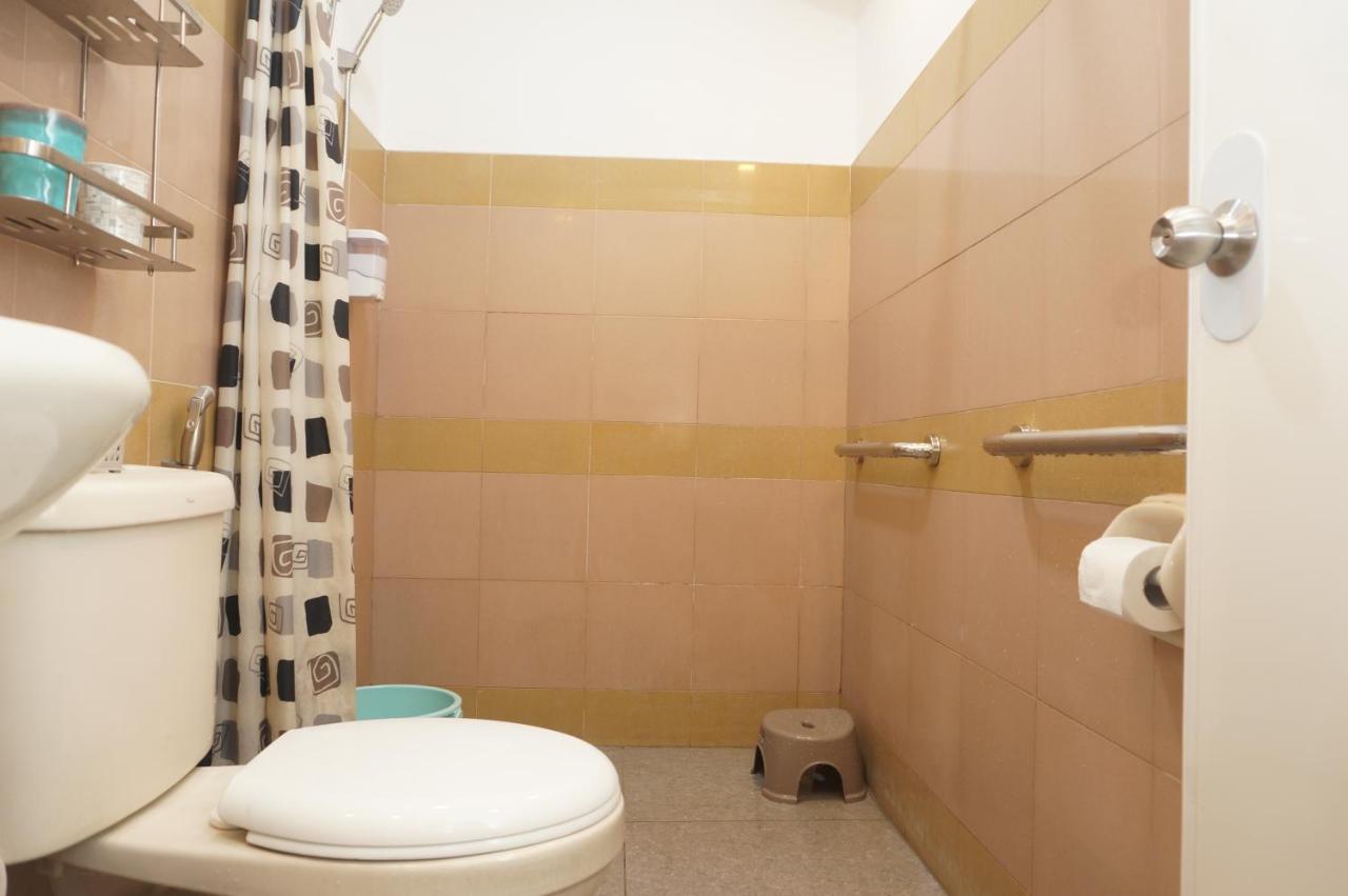 Mint Homes In Cev Mansion Манила Екстериор снимка